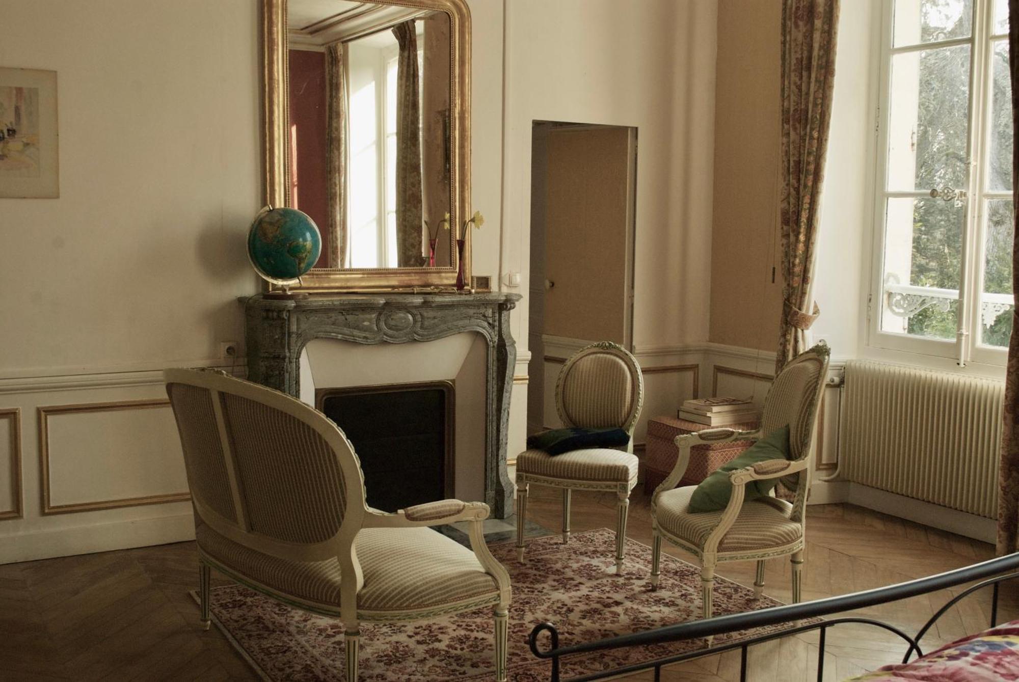 Yxie - Manoir Des Arts Bed & Breakfast Villeblevin Room photo